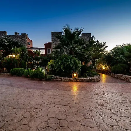 Villa Kastro Estate *